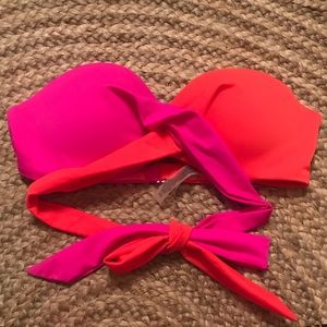 VS PINK size medium bathing suit top!